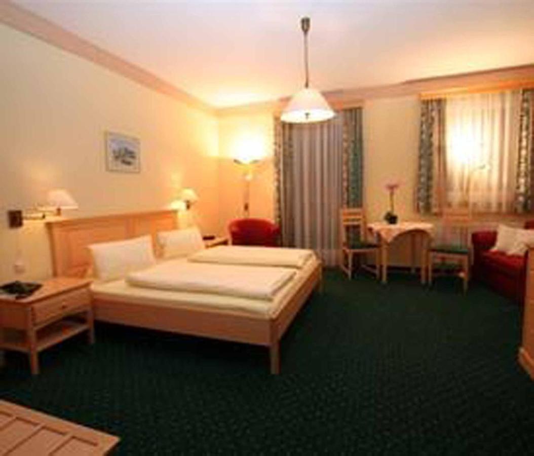 Hotel Waldesruh Гестлинг-на-Ибсе Экстерьер фото