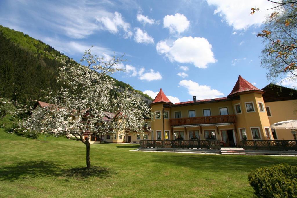 Hotel Waldesruh Гестлинг-на-Ибсе Экстерьер фото